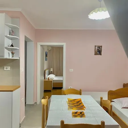 Sunshine Apartment *